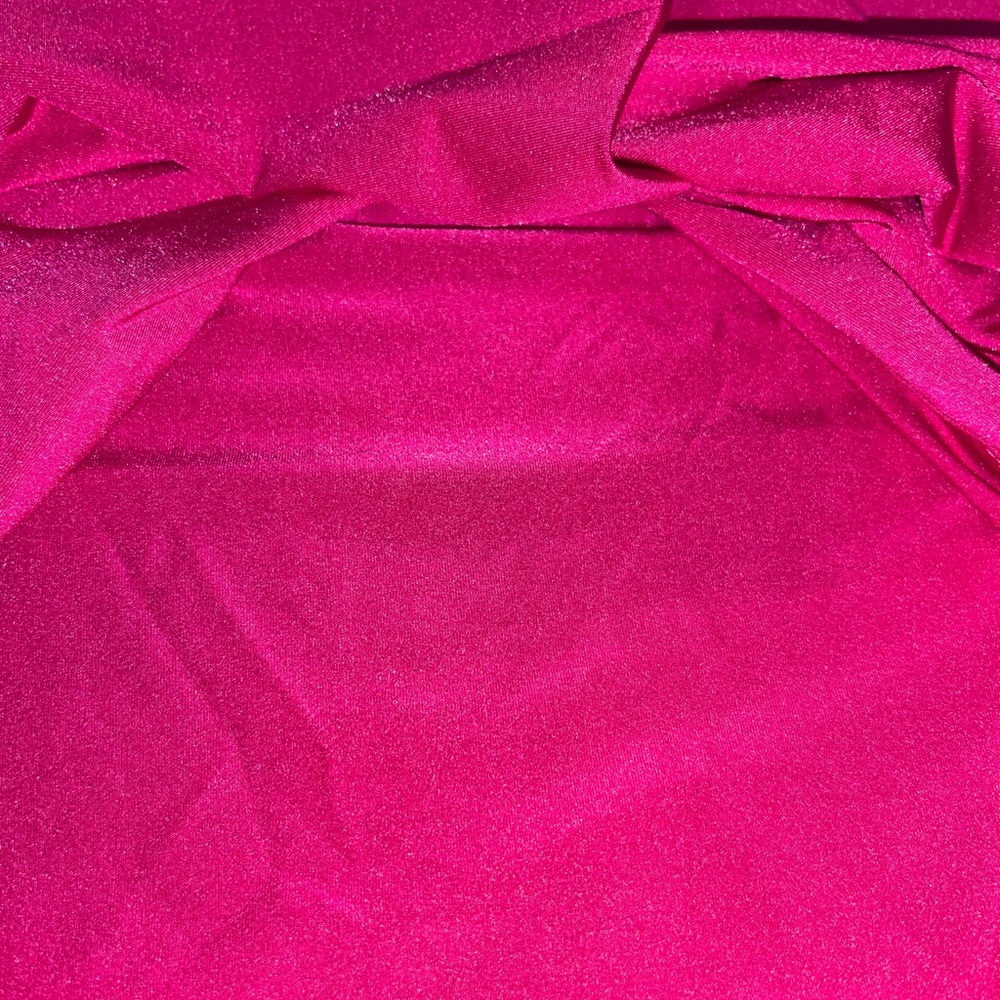 Long sleeve, silky hot pink crop top